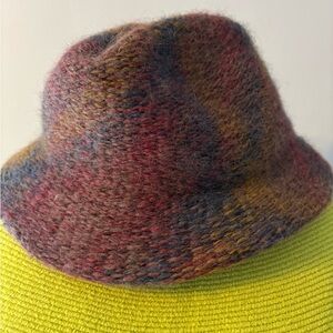 414A Multicolor wool blend Knit Women's Hat